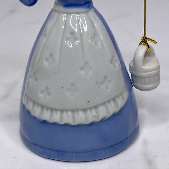 Price Import Porcelain Dutch Boy & Girl Hand Bells - Picture 7 of 16